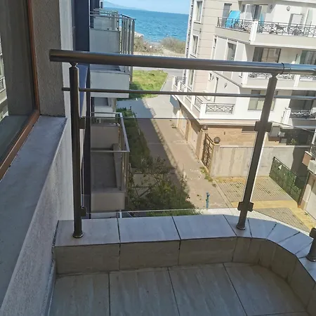 лахабана до плажа в Lägenhet Pomorie