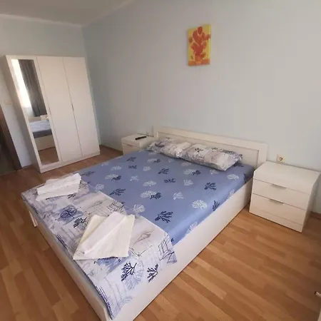 лахабана до плажа в * Pomorie